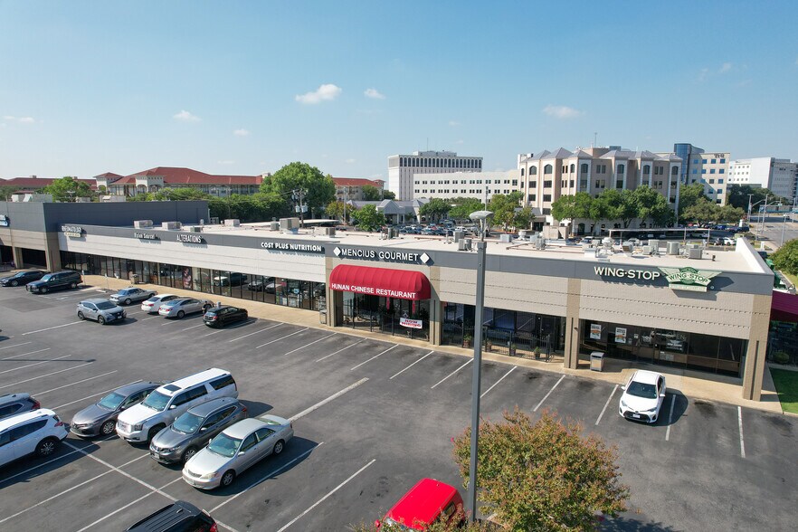 More Photos Of 7959 Fredericksburg Rd, San Antonio Unknown For Lease