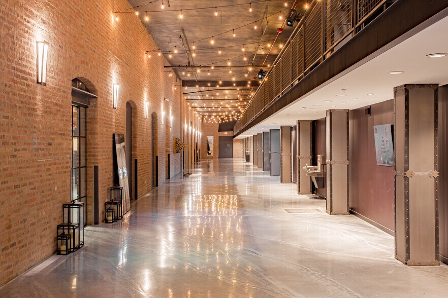 More Photos Of 1414 S Western Ave, Chicago Manufacturing For Lease