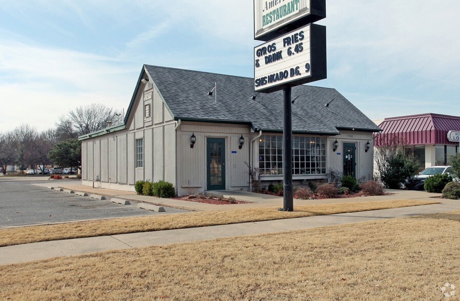 Primary Photo Of 7700 NW 23rd St, Bethany Restaurant For Lease