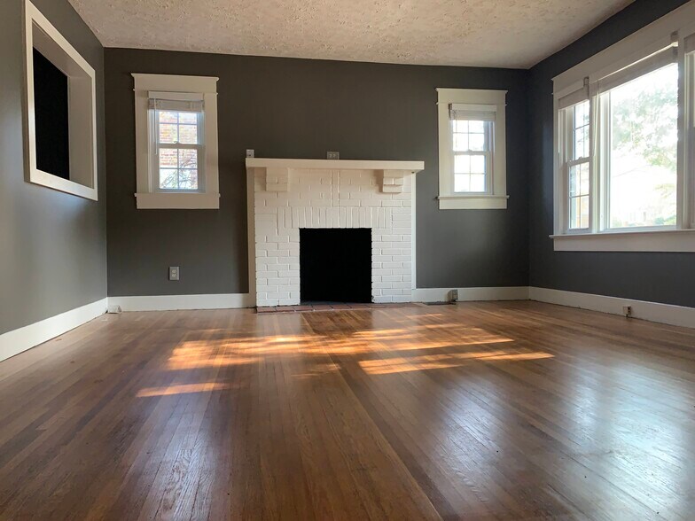 More Photos Of 124 Two Mile Pike, Goodlettsville Loft Creative Space For Sale