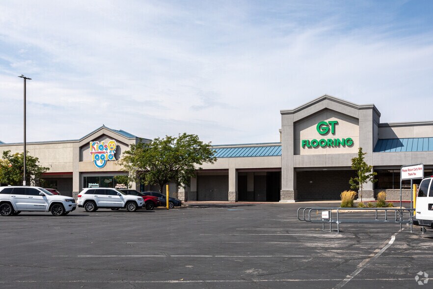 More Photos Of 5697 S 1900 W, Roy Freestanding For Lease