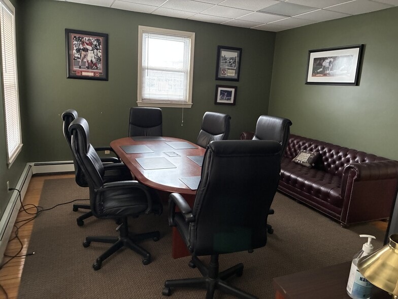More Photos Of 4 Lancaster Ter, Worcester Office For Sale