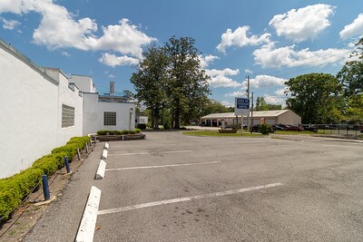 More Photos Of 2893 Edison Ave, Jacksonville Storefront Retail Office For Lease