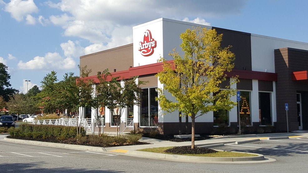 More Photos Of 5805 State Bridge Rd, Johns Creek Storefront For Lease