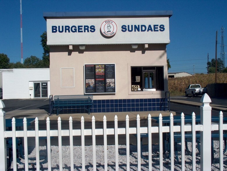 More Photos Of 812 Frederick St, Hagerstown Fast Food For Lease