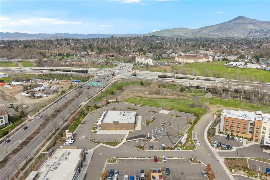 More Photos Of 1445 Center Dr, Medford Restaurant For Lease