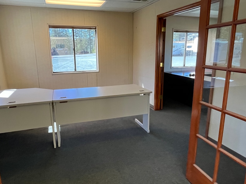 More Photos Of 11452 E Bennett Rd, Grass Valley Industrial For Lease