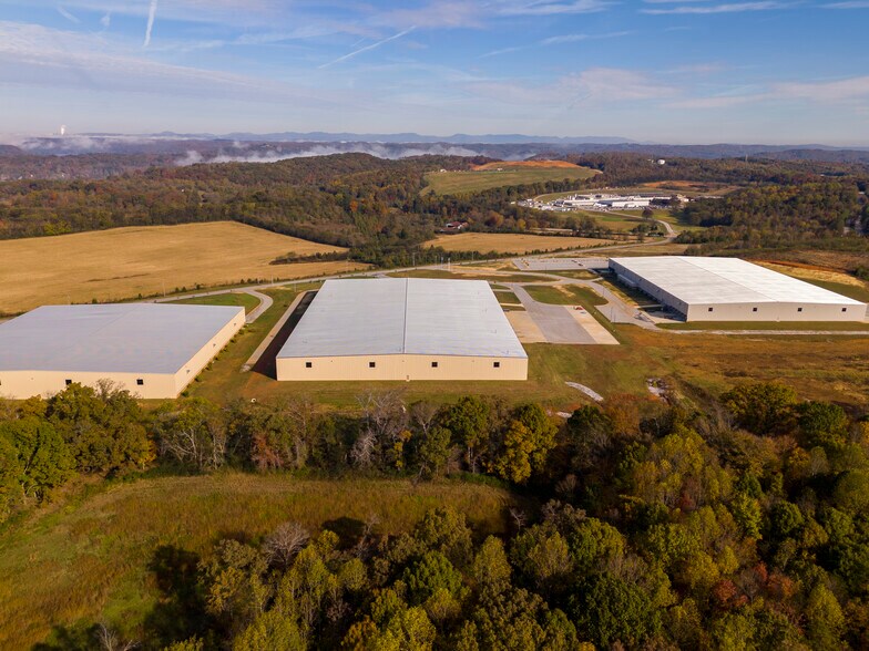 More Photos Of 2677 Huntington Park Dr, Loudon Warehouse For Lease