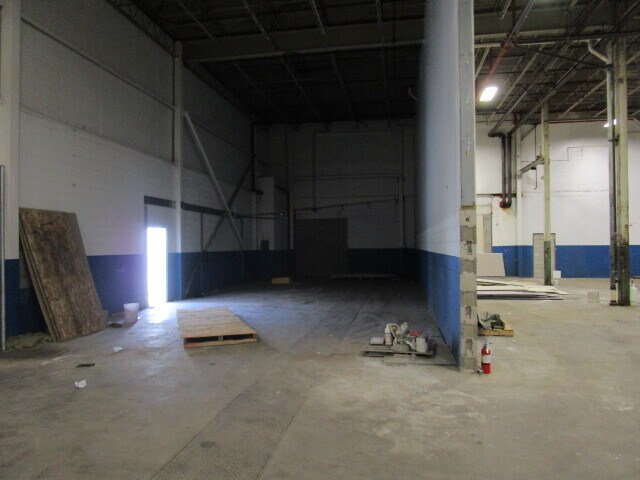 More Photos Of 554 S Center St, Adrian Industrial For Lease