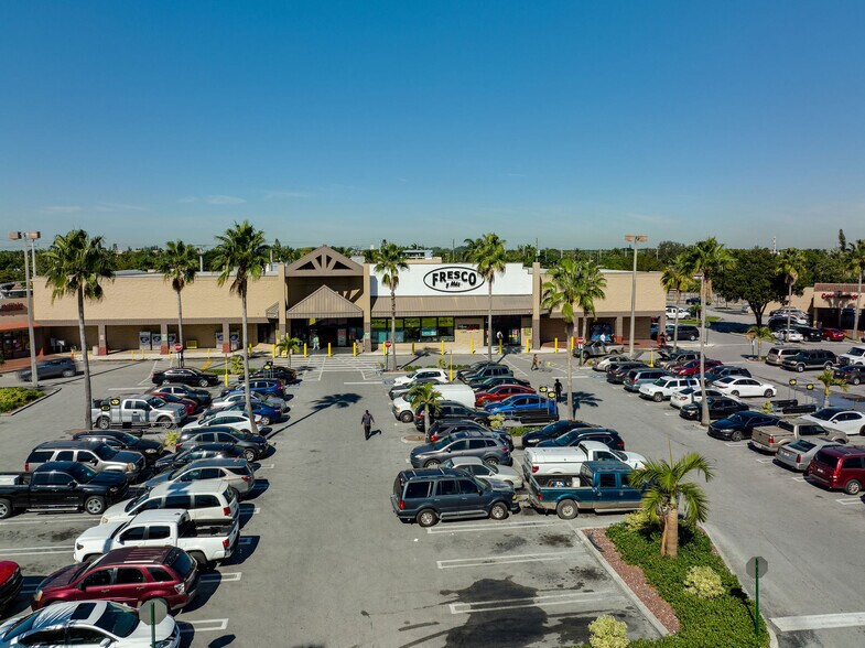 More Photos Of 11503 Quail Roost Dr, Miami Unknown For Lease