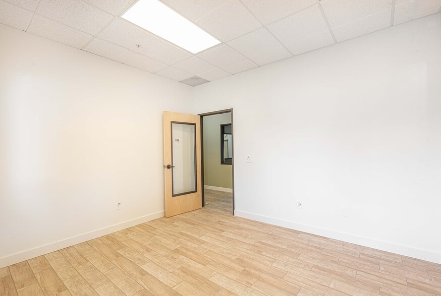 More Photos Of 4867 Old Redwood Hwy, Santa Rosa Healthcare For Lease