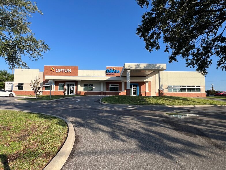 More Photos Of 6222 Harney Rd, Tampa Medical For Lease