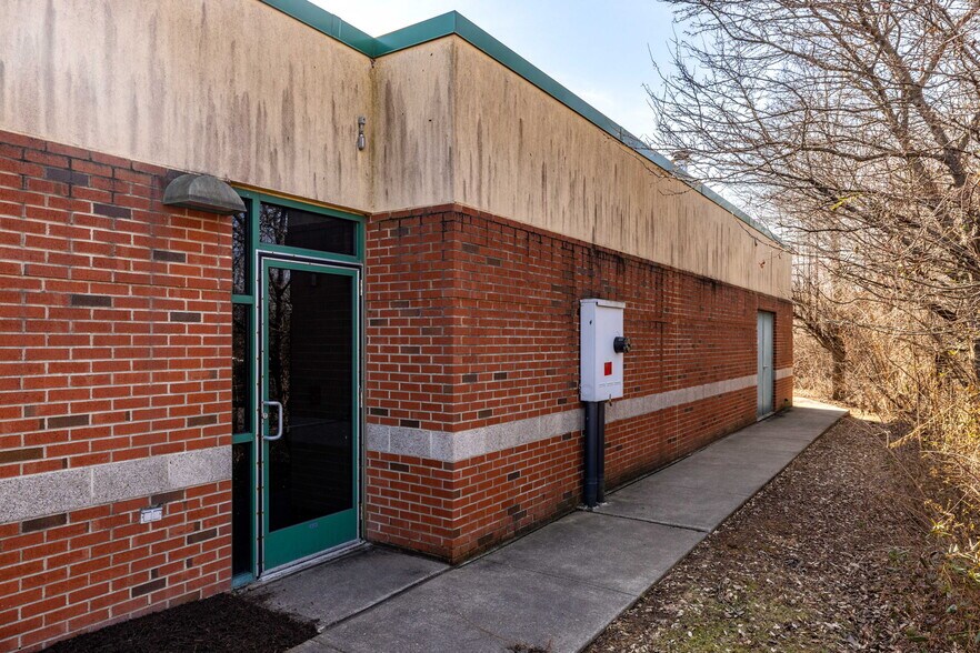 More Photos Of 250 Commerce Park, New Columbia Office For Sale