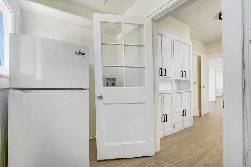More Photos Of 4626 Wall St, Los Angeles Apartments For Sale