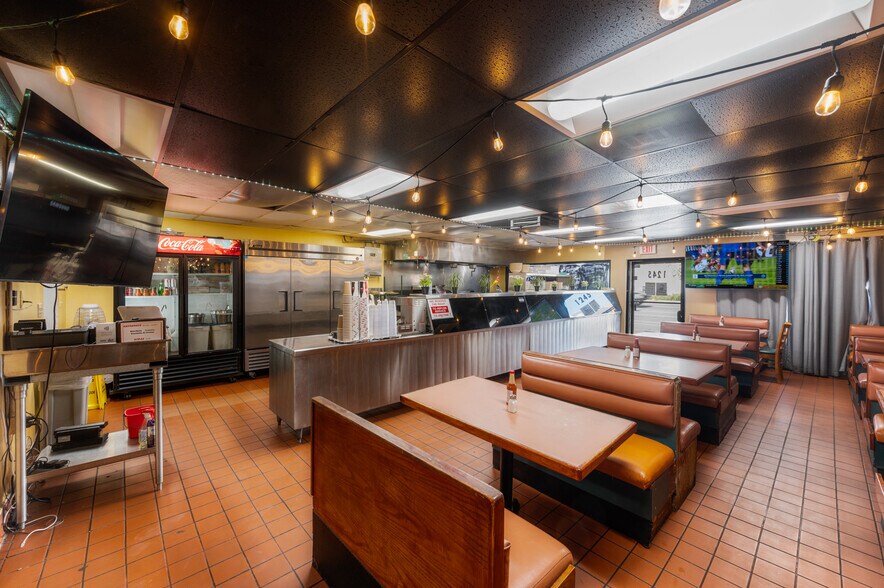 More Photos Of 1241 N Avalon Blvd, Wilmington Restaurant For Sale