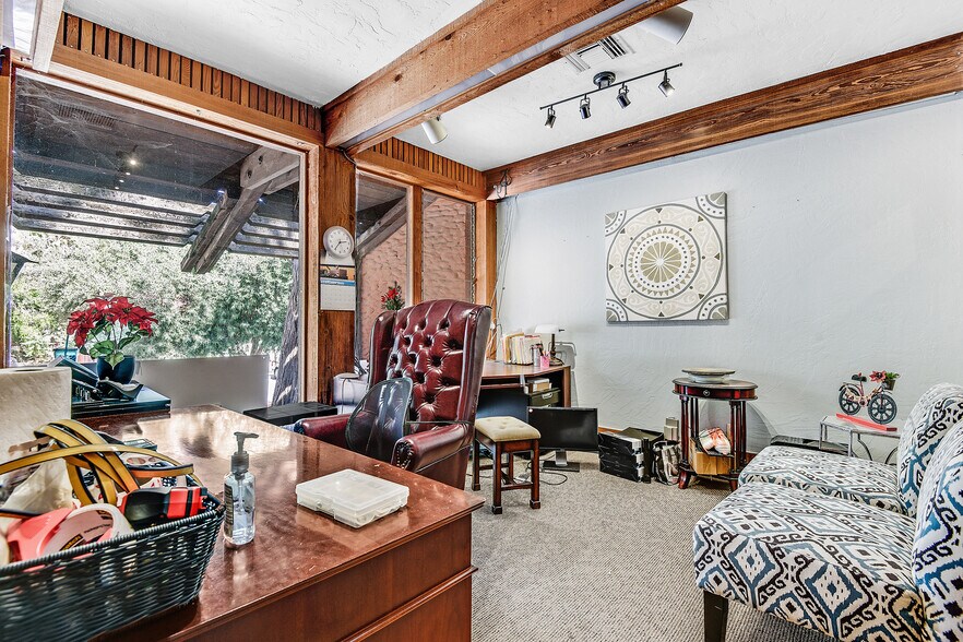 More Photos Of 43213 Mission Blvd, Fremont Office For Sale