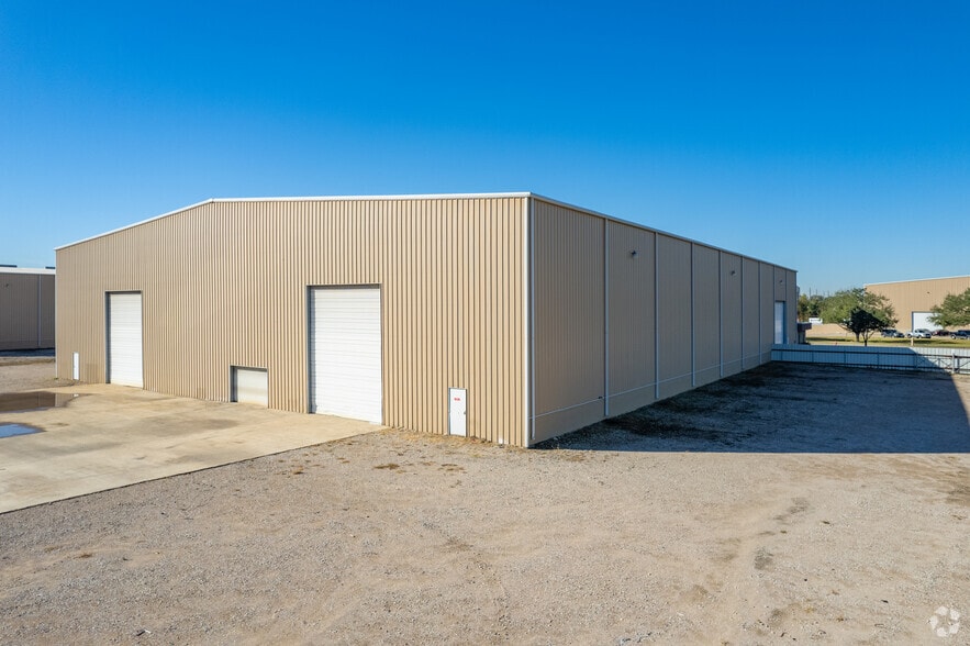 More Photos Of 11989 FM 529 Rd, Houston Unknown For Lease