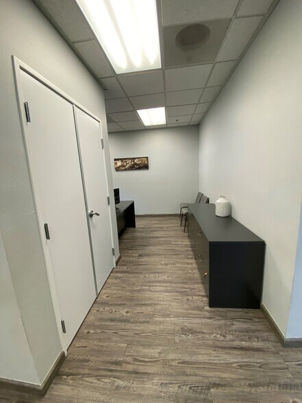 More Photos Of 3223 E Warm Springs Rd, Las Vegas Office For Lease