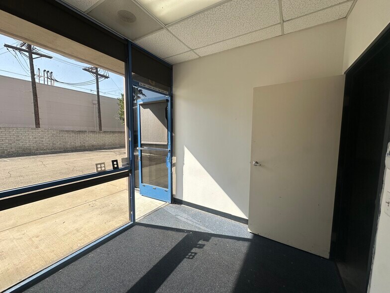 More Photos Of 1819 Dana St, Glendale Manufacturing For Lease