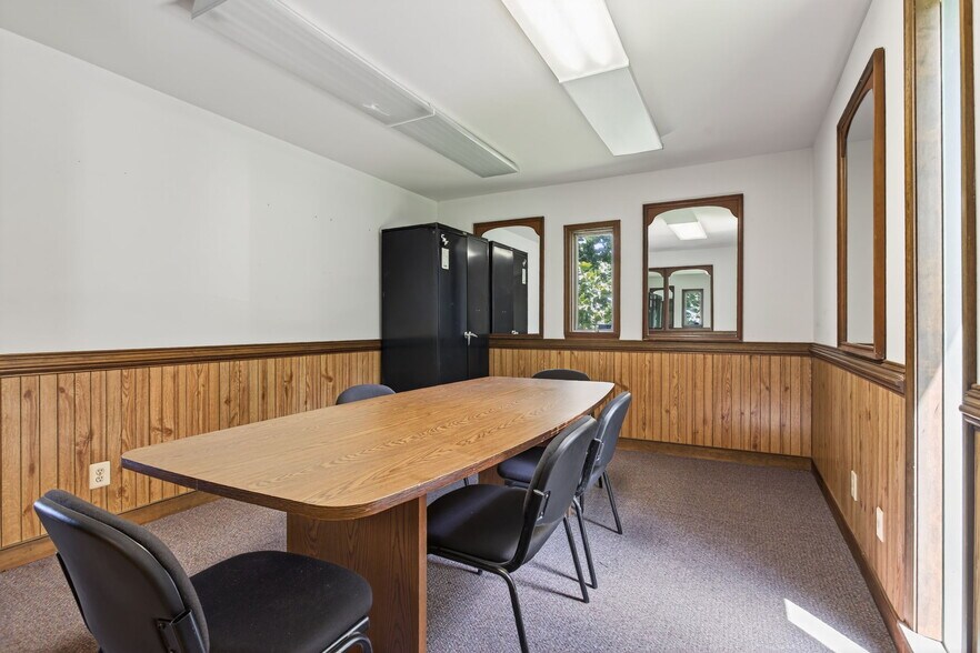 More Photos Of 102 Industrial Blvd, Toano Office For Sale