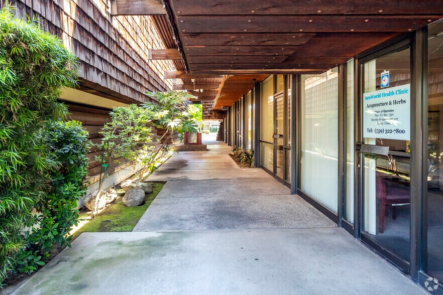 More Photos Of 1100 W Shaw Ave, Fresno Office For Lease