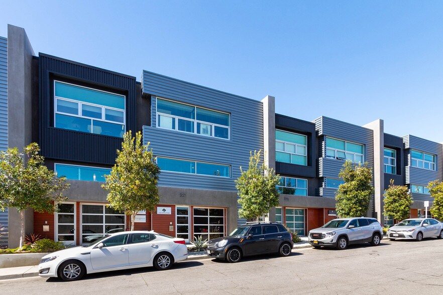 More Photos Of 215-237 California St, El Segundo Loft Creative Space For Lease