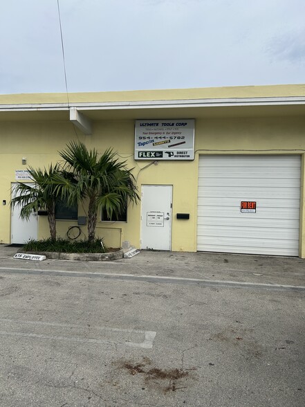 More Photos Of 418-432 S Dixie Hwy E, Pompano Beach Industrial For Sale