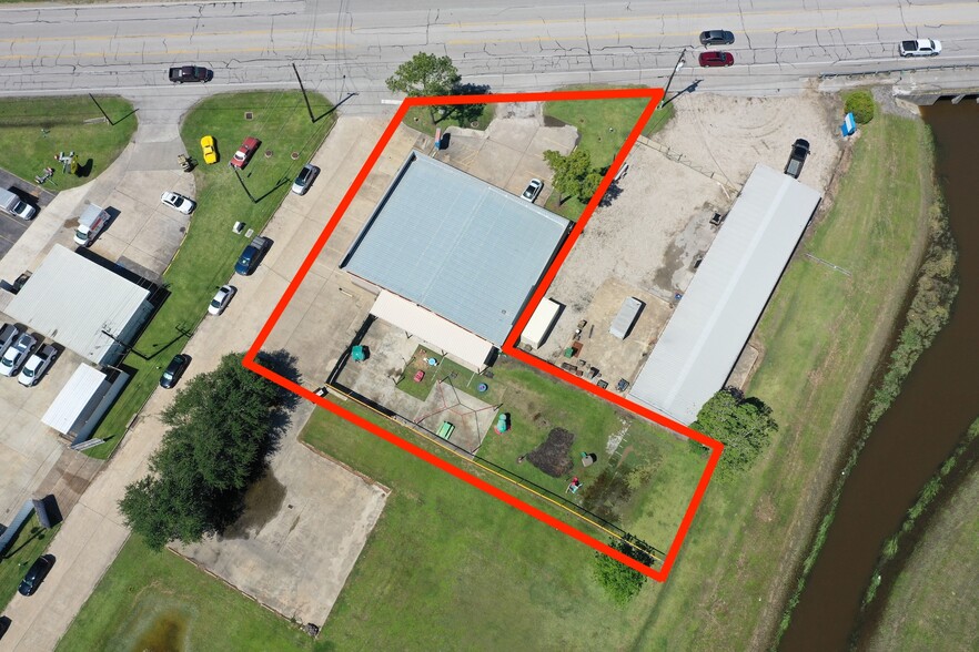 More Photos Of 3111 S Main St, Pearland Warehouse For Sale