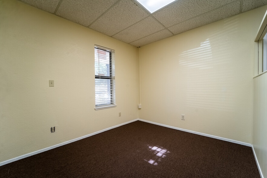 More Photos Of 825 9th St, Marysville Medical For Sale