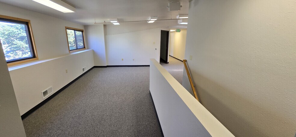 More Photos Of 14320 Longs Peak Ct, Longmont Warehouse For Sale