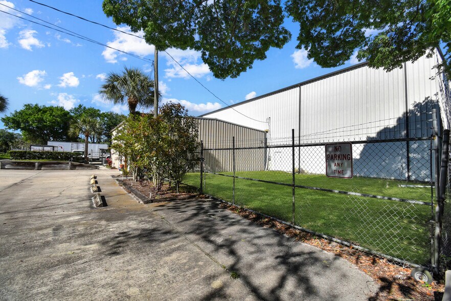 More Photos Of 1324 Mattie St, Saint Augustine Warehouse For Sale