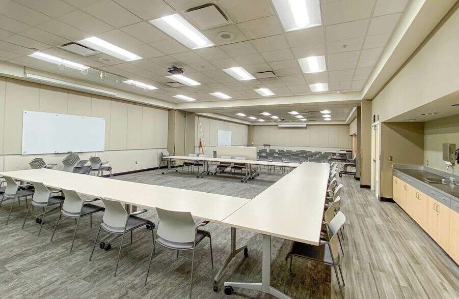 More Photos Of 250 S 5th St, Boise Office For Lease