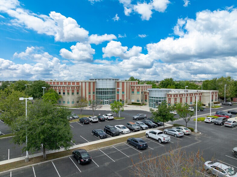More Photos Of 9450-9500 Stockdale Hwy, Bakersfield Medical For Lease