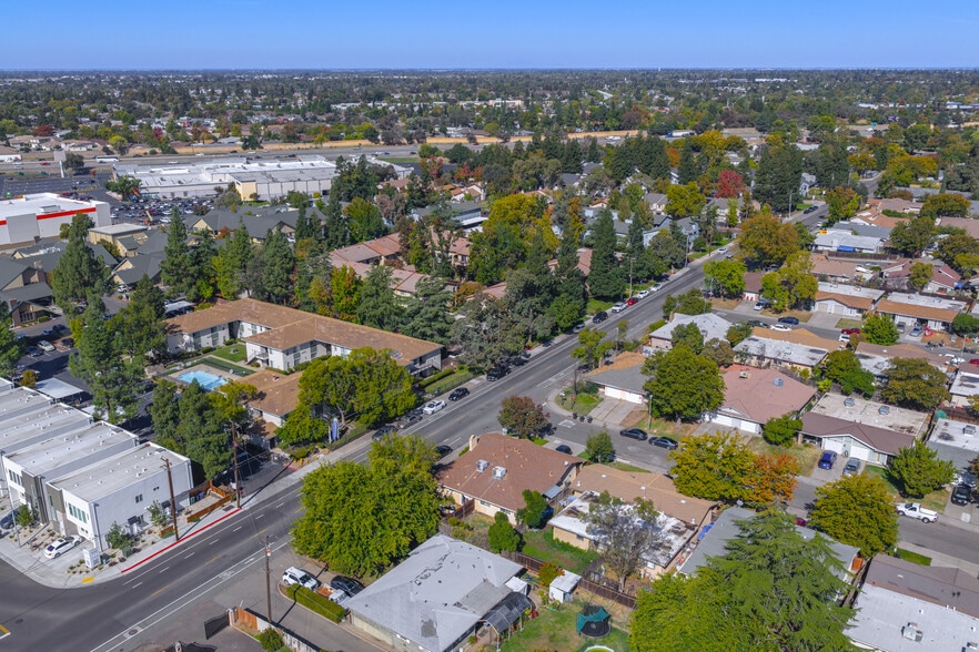 More Photos Of , Sacramento Multifamily For Sale