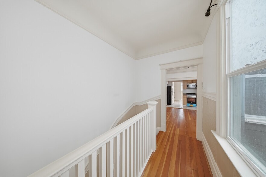 More Photos Of 561 Minna St, San Francisco Multifamily For Sale