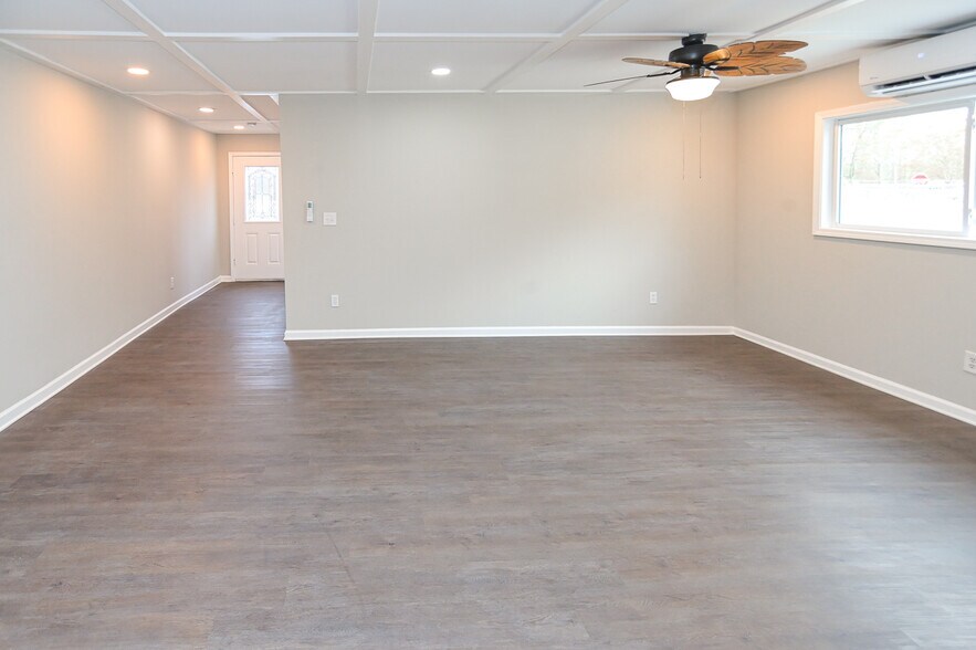 More Photos Of 9582 Heart of Dixie hwy, Arab Self Storage For Sale