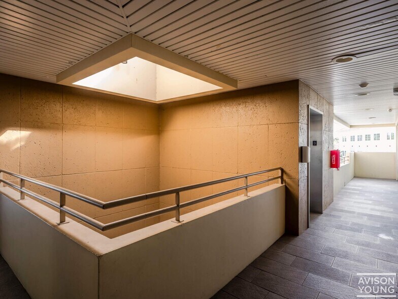 More Photos Of 1625 N Commerce Pky, Weston Medical For Sale