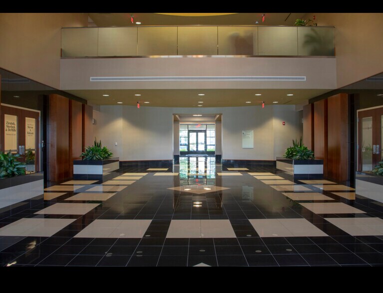 More Photos Of 200 Clocktower Dr, Hamilton Loft Creative Space For Lease