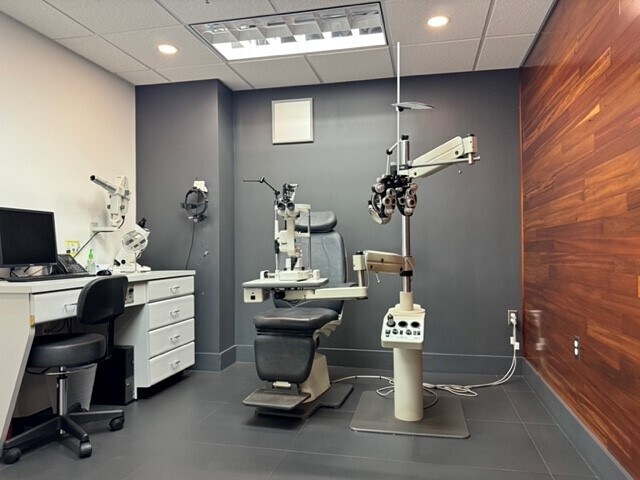 More Photos Of 431 Park Ave, Falls Church Medical For Lease
