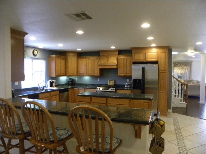 More Photos Of 841 N Palm Ave, Upland Specialty For Sale