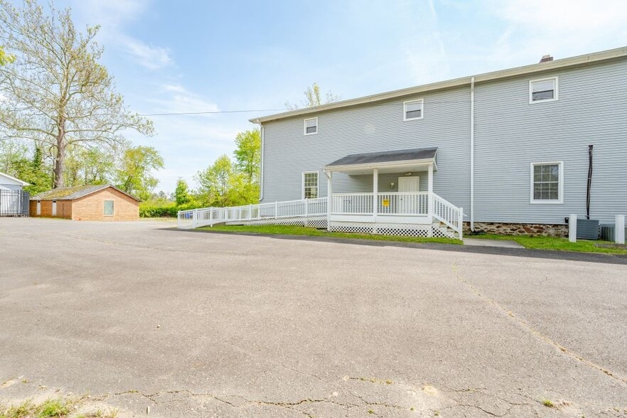 More Photos Of 82 Mill St, Mays Landing Restaurant For Sale