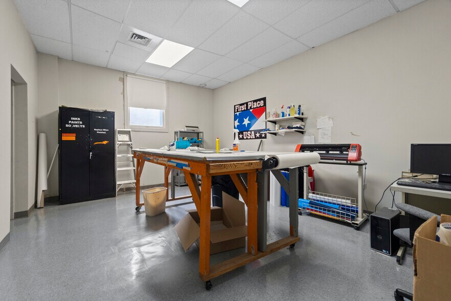 More Photos Of 1349-1355 Dixwell Ave, Hamden Warehouse For Sale