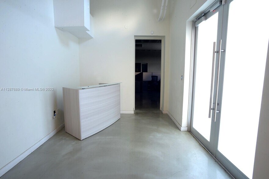 More Photos Of 350-360 NE 60th St, Miami Loft Creative Space For Lease