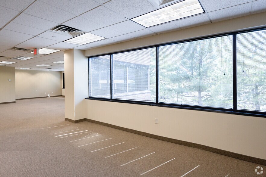 More Photos Of 218 Route 17 N, Rochelle Park Office For Lease