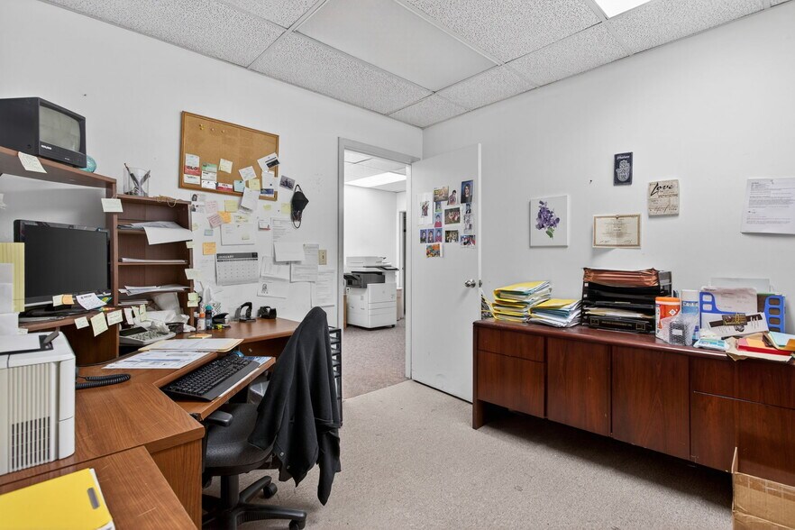 More Photos Of 513 N State Road 7, Margate Office For Lease
