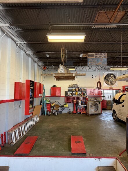 More Photos Of 3728 Downman Rd, New Orleans Industrial For Sale
