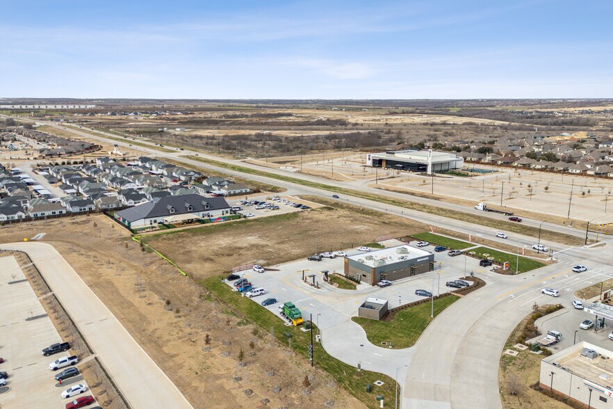 More Photos Of 1280 State Highway 114, Justin General Retail For Sale