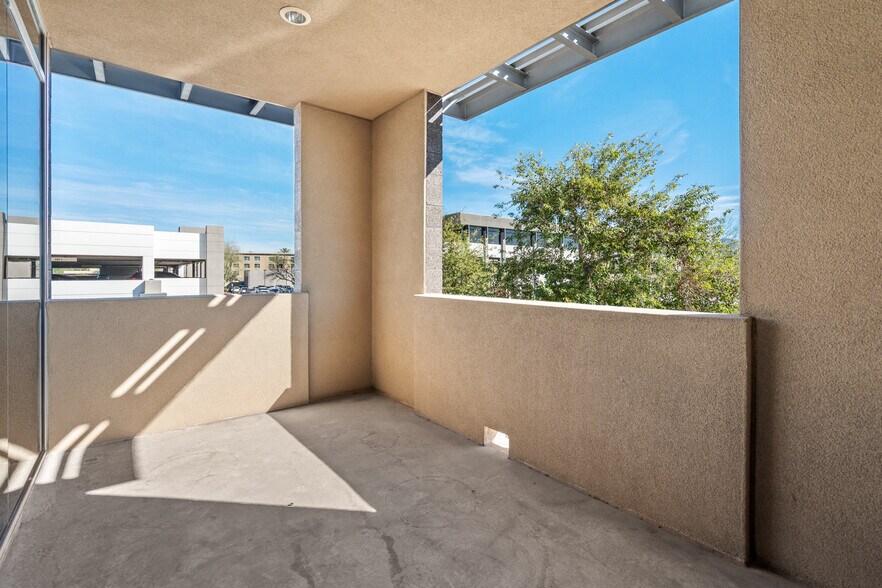 More Photos Of 13847 N Northsight Blvd, Scottsdale Office For Lease