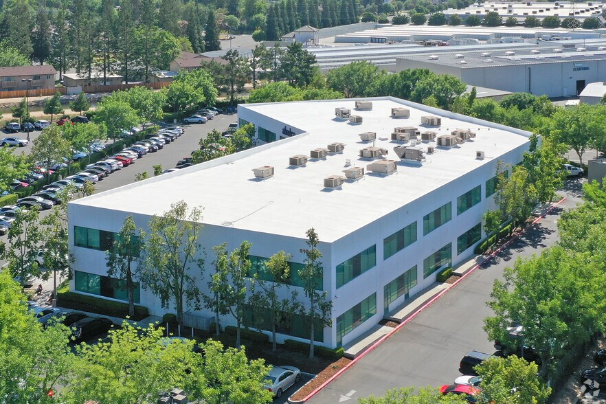 More Photos Of 5104 N Blythe Ave, Fresno Office For Sale