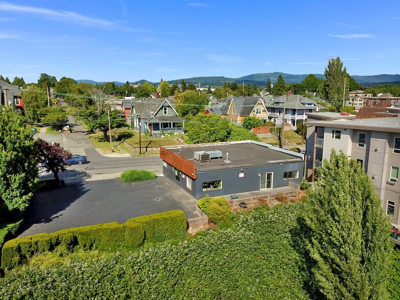 More Photos Of 1215 W Holly St, Bellingham Office For Sale